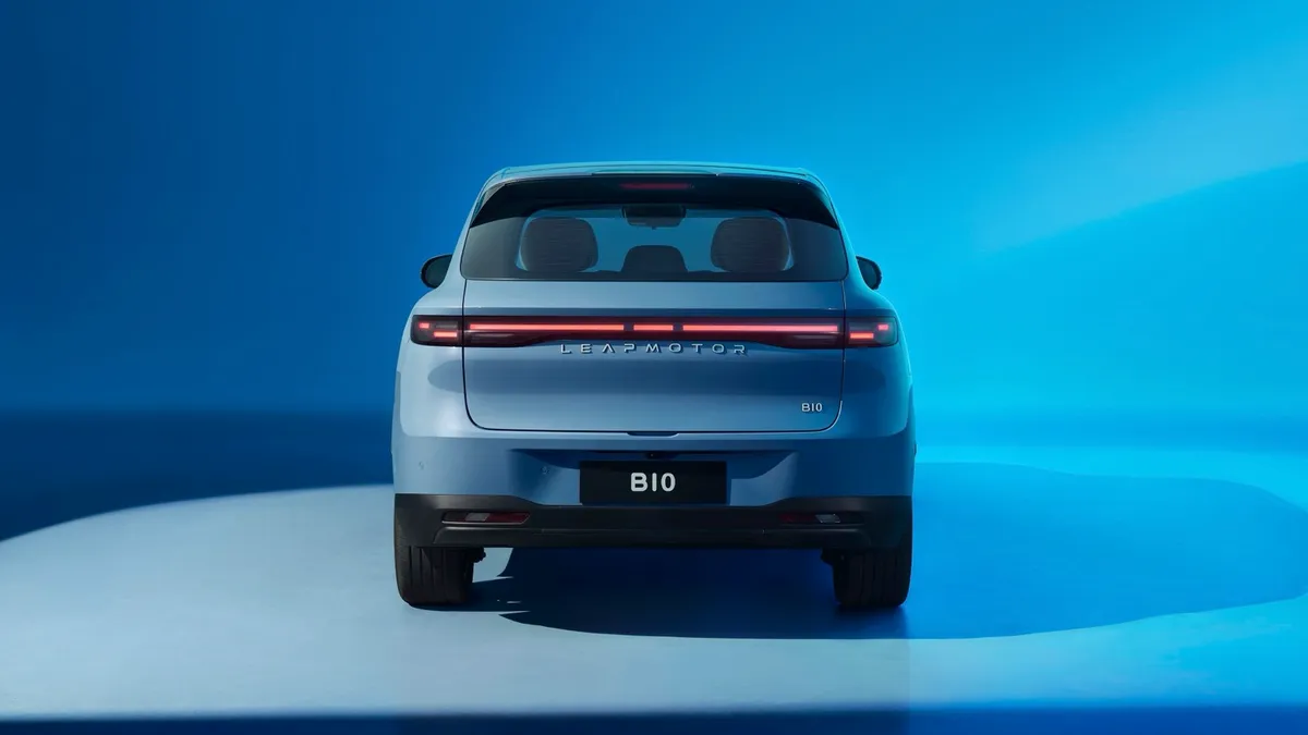 Leapmotor B10