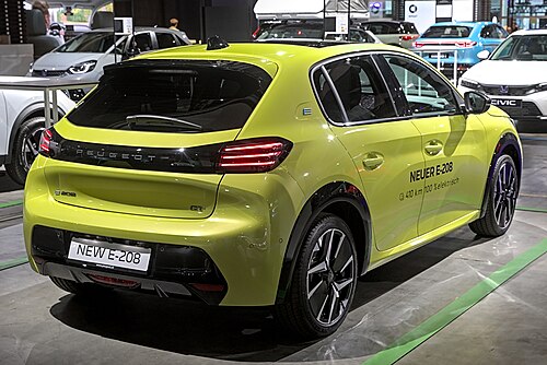 Peugeot e-208